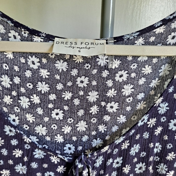 Navy Floral Button Front Tie Maternity Dress - Picture 4 of 4